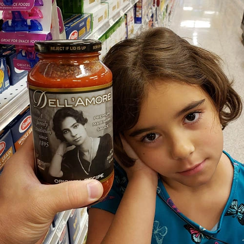 Picture of girl posing with Dellamore sauce